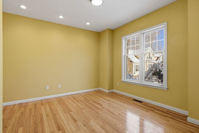 21 Parkman Brook Lane, Stratham, NH 03885