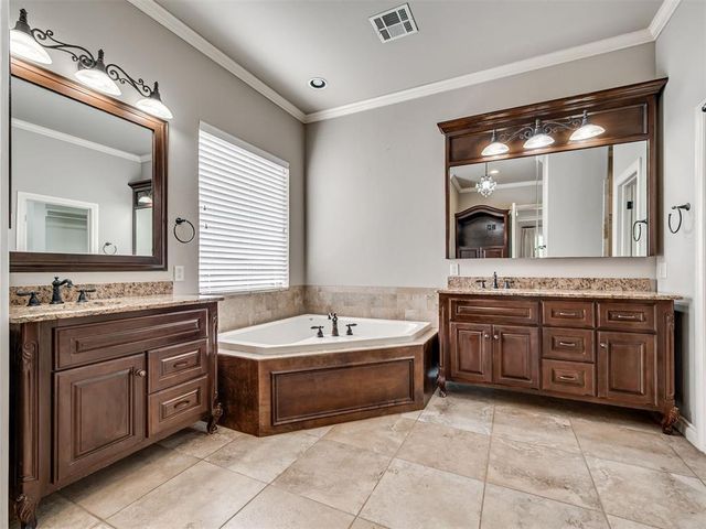 1233 Autumn Creek Drive, Edmond, OK 73003