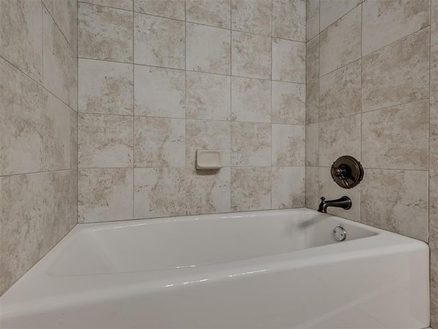 1233 Autumn Creek Drive, Edmond, OK 73003