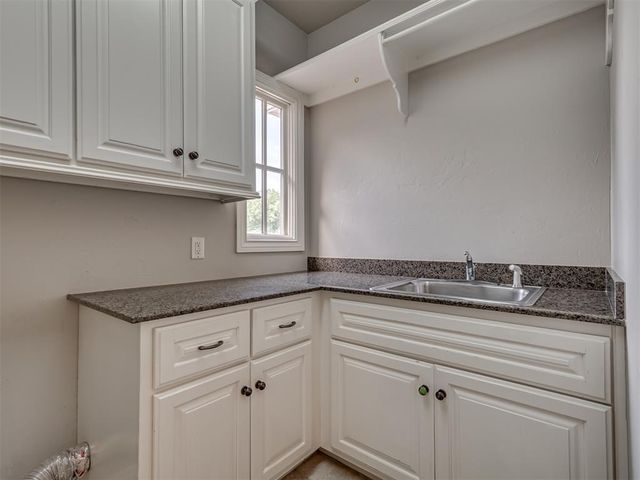 1233 Autumn Creek Drive, Edmond, OK 73003