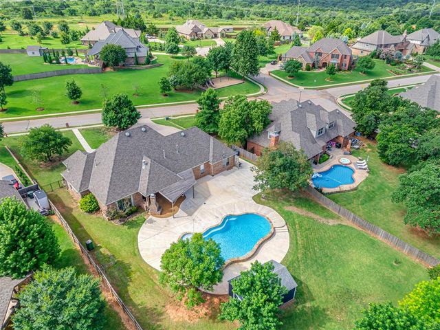 1233 Autumn Creek Drive, Edmond, OK 73003