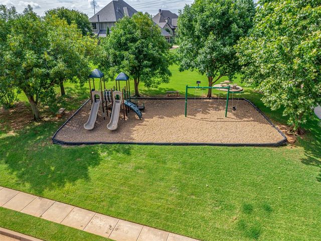 1233 Autumn Creek Drive, Edmond, OK 73003