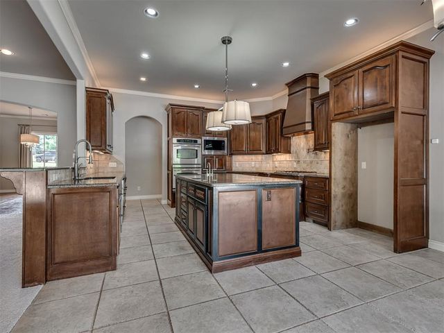 1233 Autumn Creek Drive, Edmond, OK 73003