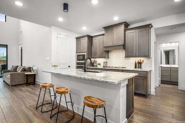 634 Meade, New Braunfels, TX 78132