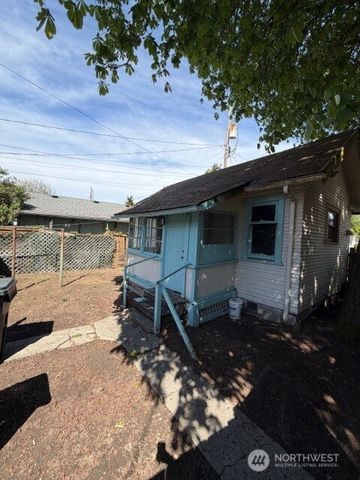 4325 S J Street, Tacoma, WA 98418