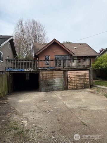 4325 S J Street, Tacoma, WA 98418