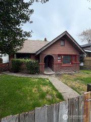4325 S J Street, Tacoma, WA 98418