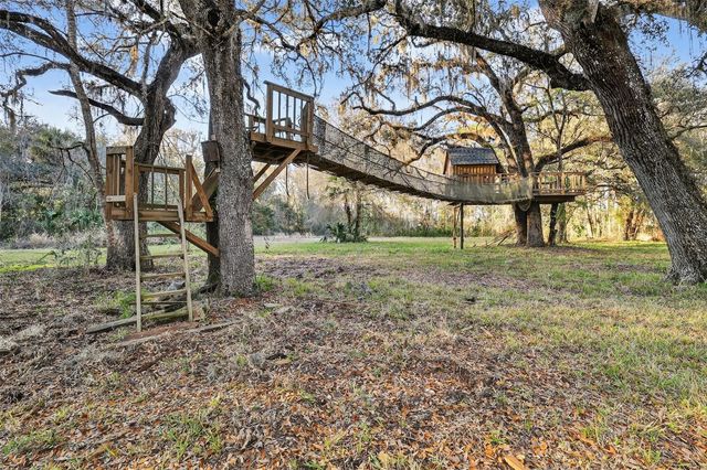 1721 COUNTY ROAD 25A, Leesburg, FL 34748