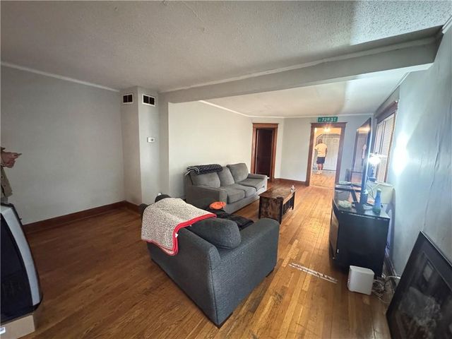 117 N Bellaire Avenue, Kansas City, MO 64123