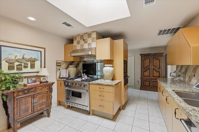 16702 Village Lane, Dallas, TX 75248