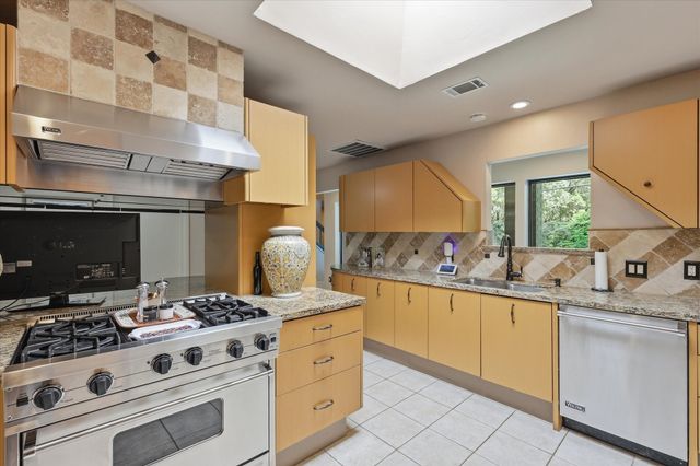 16702 Village Lane, Dallas, TX 75248