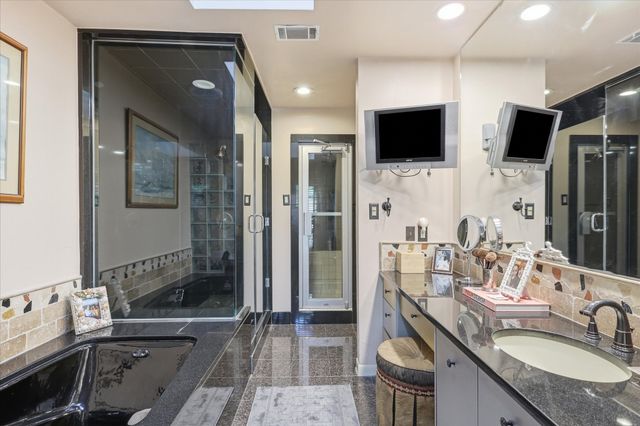 16702 Village Lane, Dallas, TX 75248