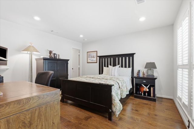 16702 Village Lane, Dallas, TX 75248