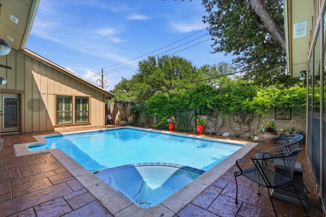 16702 Village Lane, Dallas, TX 75248