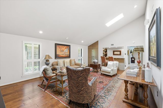16702 Village Lane, Dallas, TX 75248