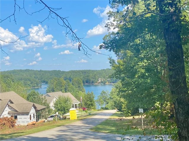 132 Sweetwater View Road, Seneca, SC 29672