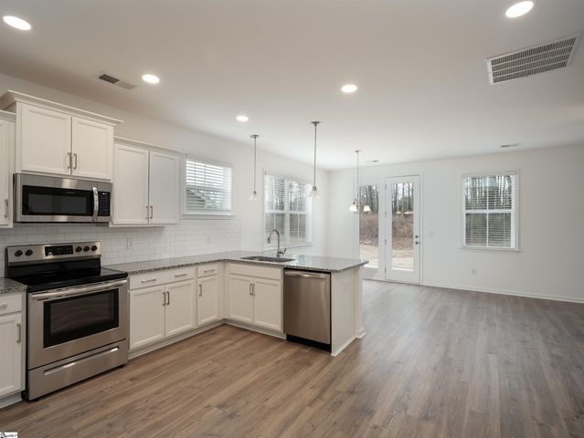 30 Thorne Street, Fountain Inn, SC 29644