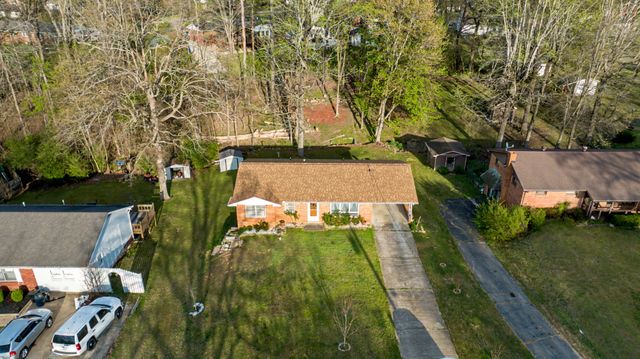 109 Carter Rd, Paris, TN 38242