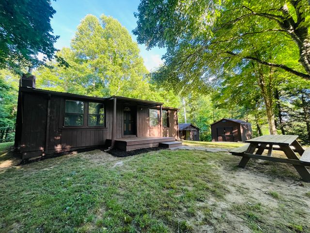 82 Quisenberry Road, Morehead, KY 40351
