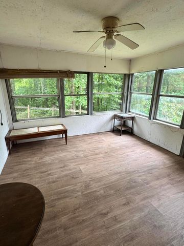 82 Quisenberry Road, Morehead, KY 40351