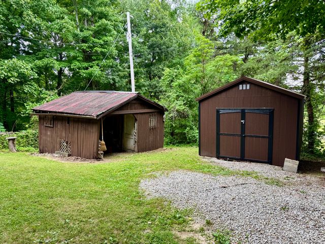 82 Quisenberry Road, Morehead, KY 40351
