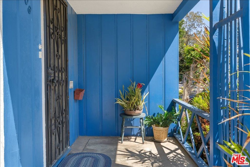 Image 2 of property listing at 1908 Armacost Avenue, Los Angeles, CA 90025
