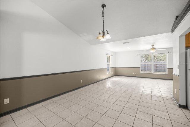 15998 SW 27TH AVENUE ROAD, Ocala, FL 34473