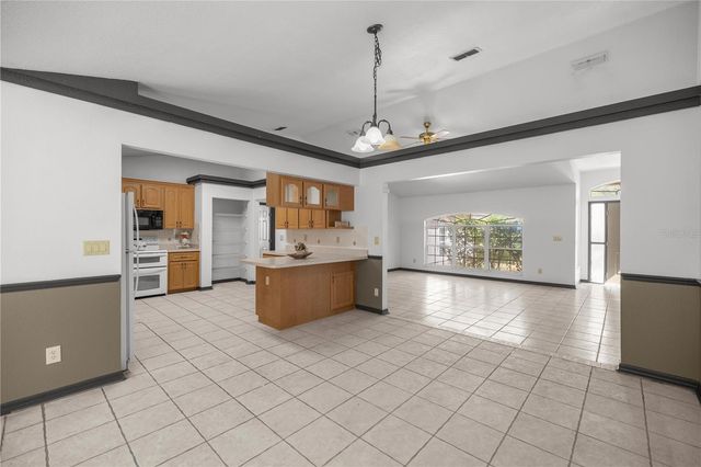 15998 SW 27TH AVENUE ROAD, Ocala, FL 34473