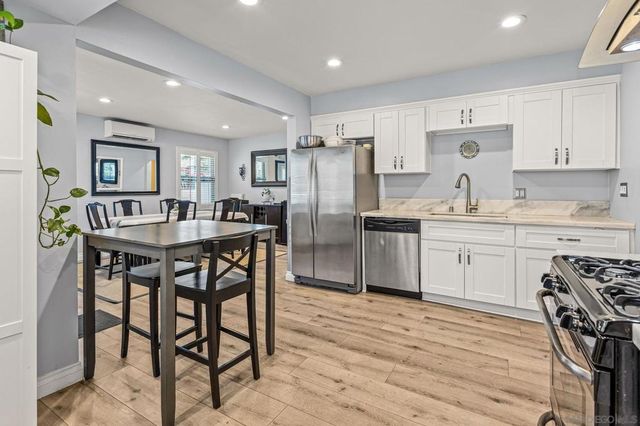 6062 Streamview, San Diego, CA 92115