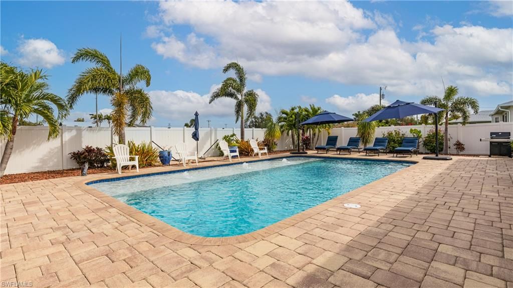 1013 SW 4th PL, Cape Coral, FL 33991