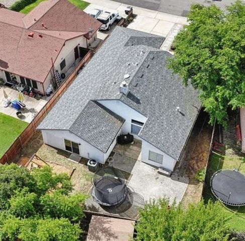 1221 Rudger Way, Sacramento, CA 95833