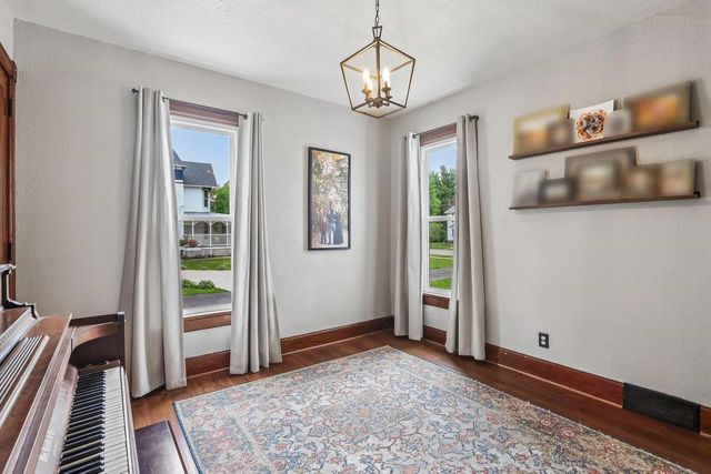 315 Park Avenue, Prairie Du Sac, WI 53578