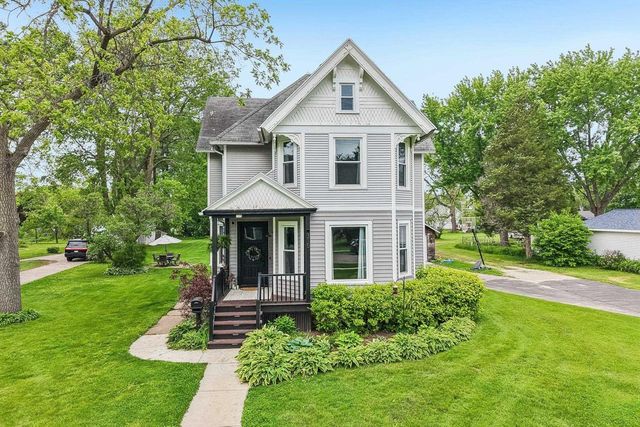 315 Park Avenue, Prairie Du Sac, WI 53578