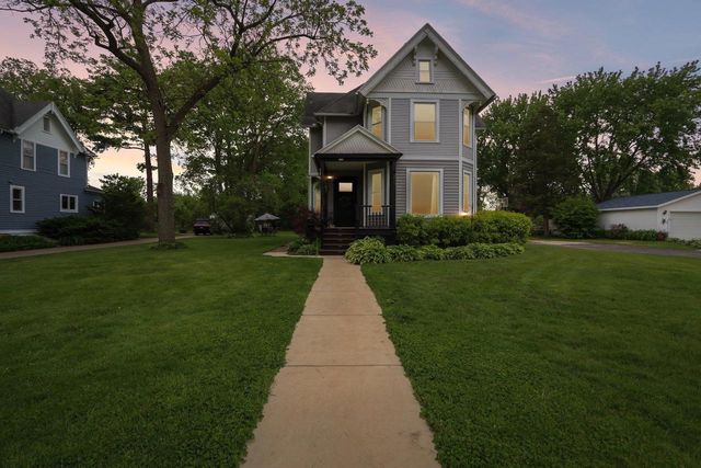 315 Park Avenue, Prairie Du Sac, WI 53578