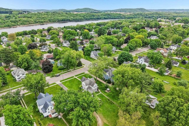 315 Park Avenue, Prairie Du Sac, WI 53578