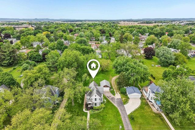 315 Park Avenue, Prairie Du Sac, WI 53578