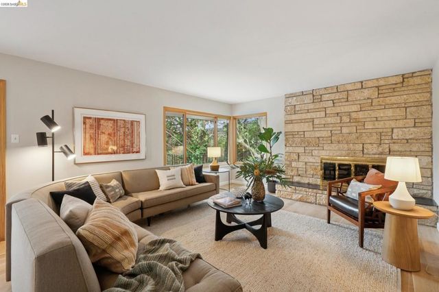 15 Christopher Ct., El Sobrante, CA 94803