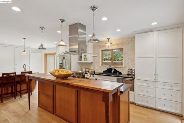 15 Christopher Ct., El Sobrante, CA 94803