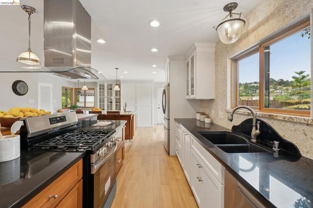 15 Christopher Ct., El Sobrante, CA 94803