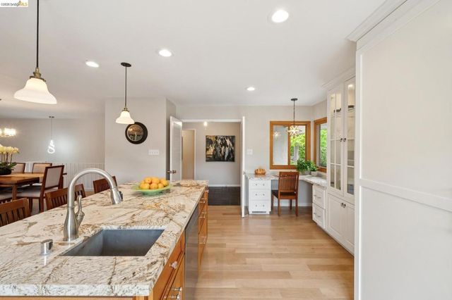 15 Christopher Ct., El Sobrante, CA 94803