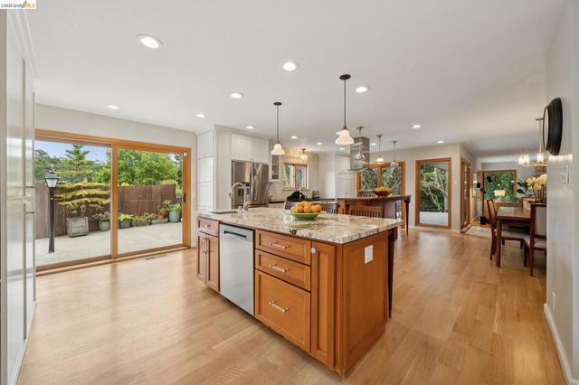 15 Christopher Ct., El Sobrante, CA 94803