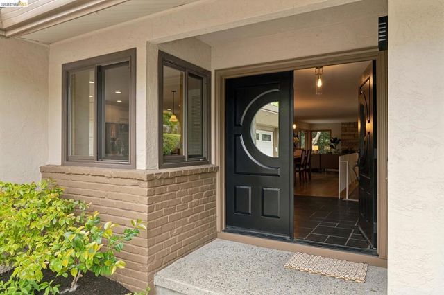 15 Christopher Ct., El Sobrante, CA 94803