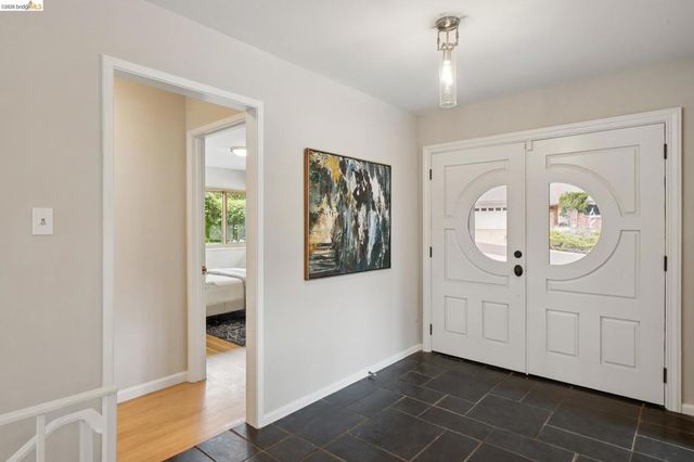 15 Christopher Ct., El Sobrante, CA 94803