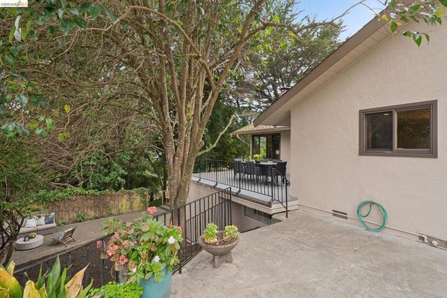 15 Christopher Ct., El Sobrante, CA 94803