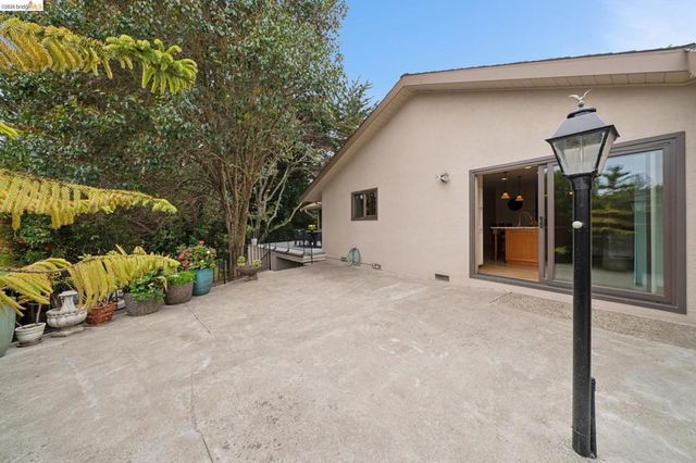 15 Christopher Ct., El Sobrante, CA 94803