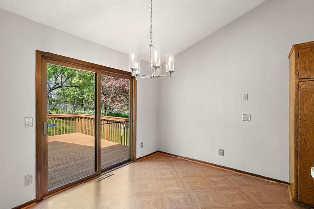 9419 James Avenue N, Brooklyn Park, MN 55444