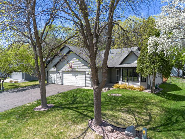 9419 James Avenue N, Brooklyn Park, MN 55444