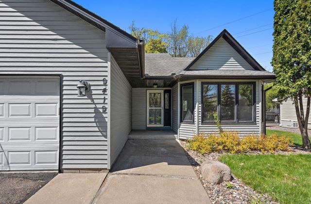 9419 James Avenue N, Brooklyn Park, MN 55444