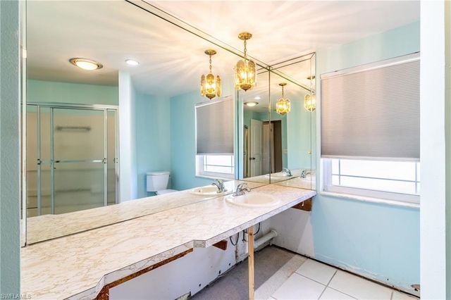 3678 Rita LN, St. James City, FL 33956