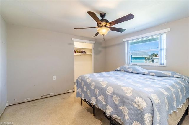 3678 Rita LN, St. James City, FL 33956